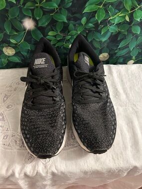 Nike Zoom Pegasus 35 Black Athletic Running Sneakers Women’s Size 8